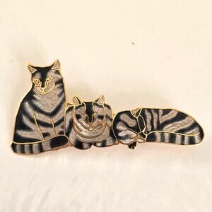 Vintage Fish and Crown Trio of Cats Brooch Cloisonne Enamel Animal Cat Lover 80s